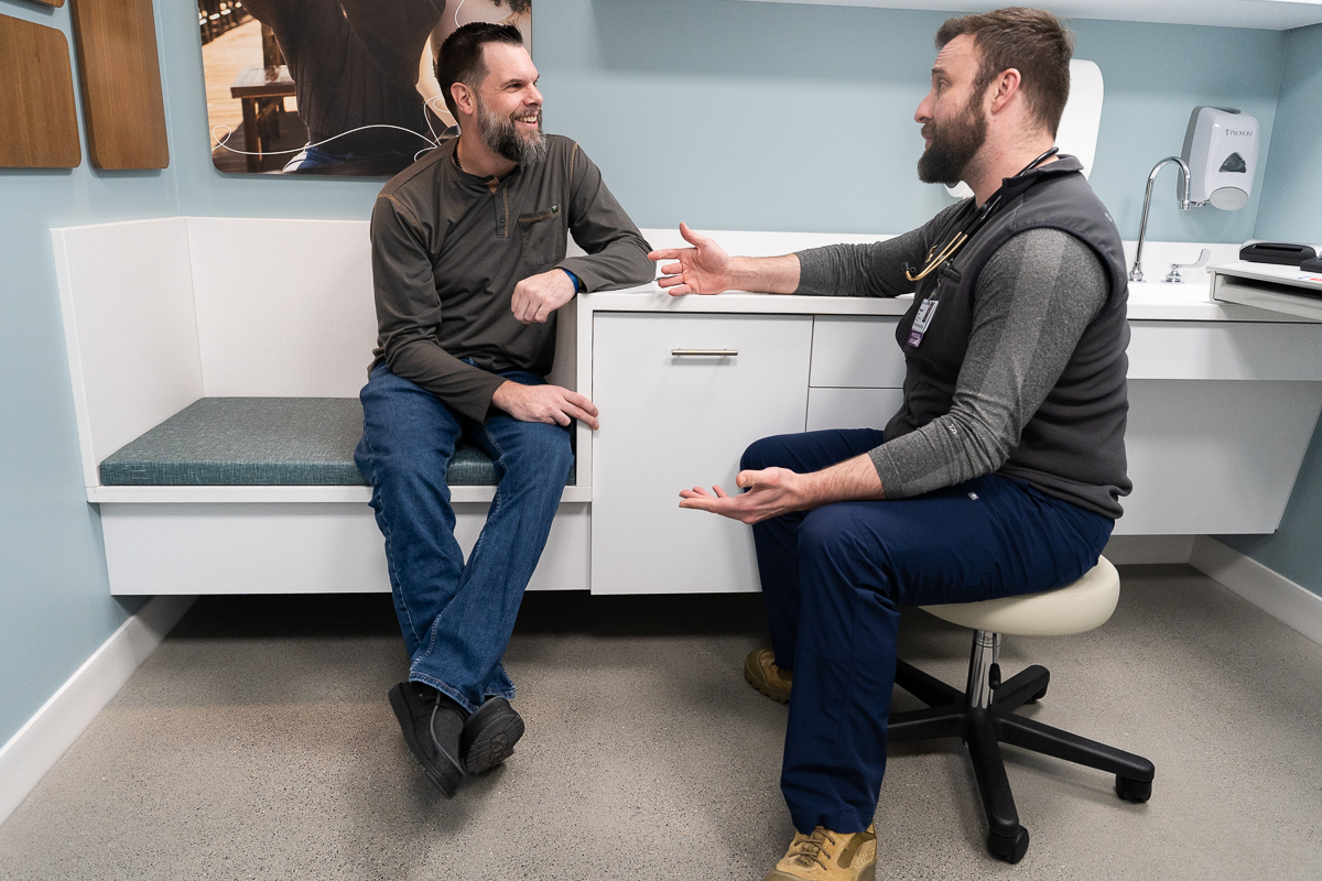 puyallup provider and patient chatting