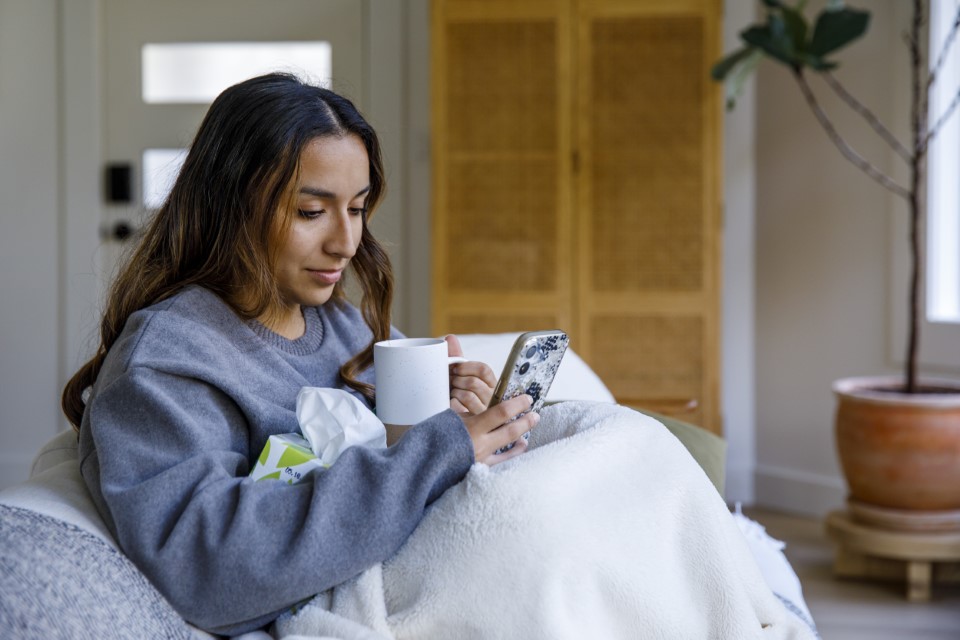 woman talking with Indigo provider from home